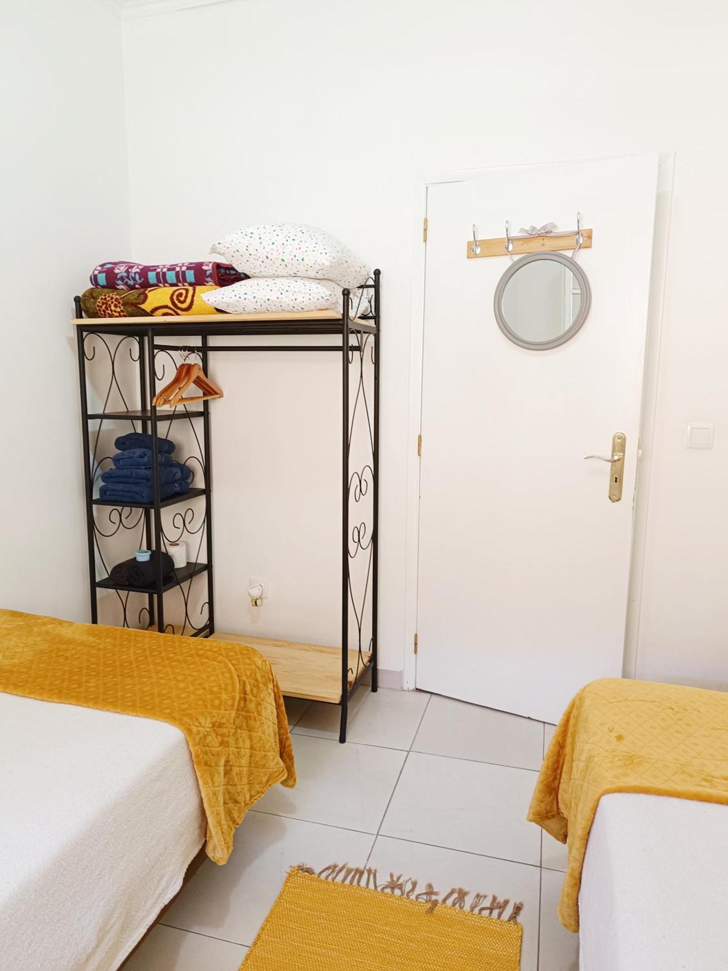 Home & Flower - Private Bedrooms Funchal 外观 照片