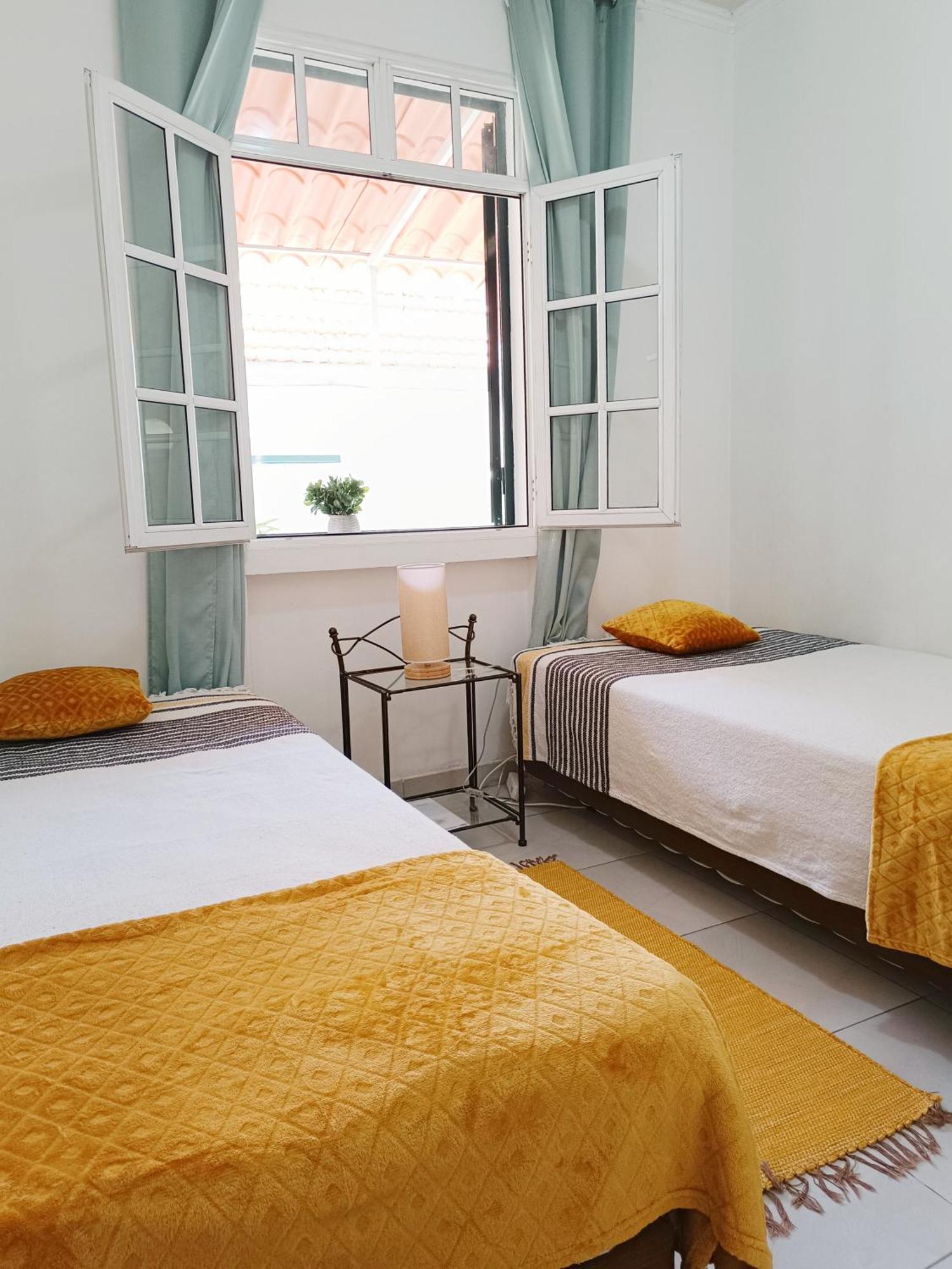 Home & Flower - Private Bedrooms Funchal 外观 照片