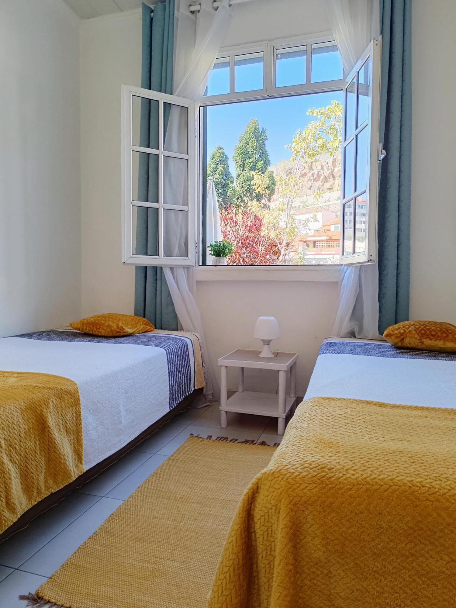 Home & Flower - Private Bedrooms Funchal 外观 照片